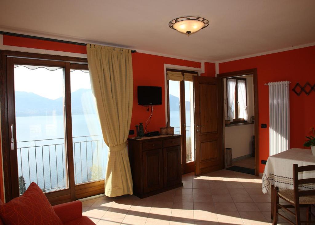 קנרו ריביירה Casale Fe-Wo - Appartamenti Con Vista Lago חדר תמונה
