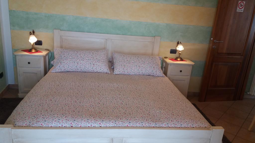 קנרו ריביירה Casale Fe-Wo - Appartamenti Con Vista Lago מראה חיצוני תמונה