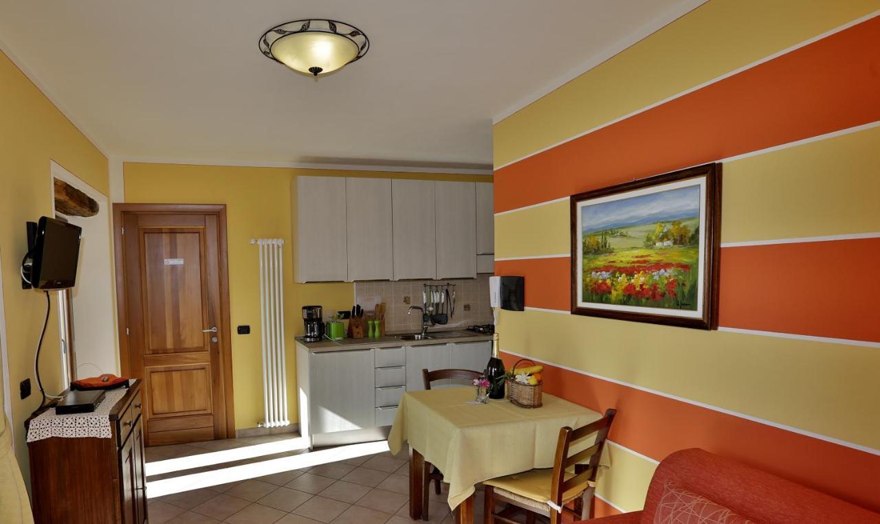 קנרו ריביירה Casale Fe-Wo - Appartamenti Con Vista Lago מראה חיצוני תמונה